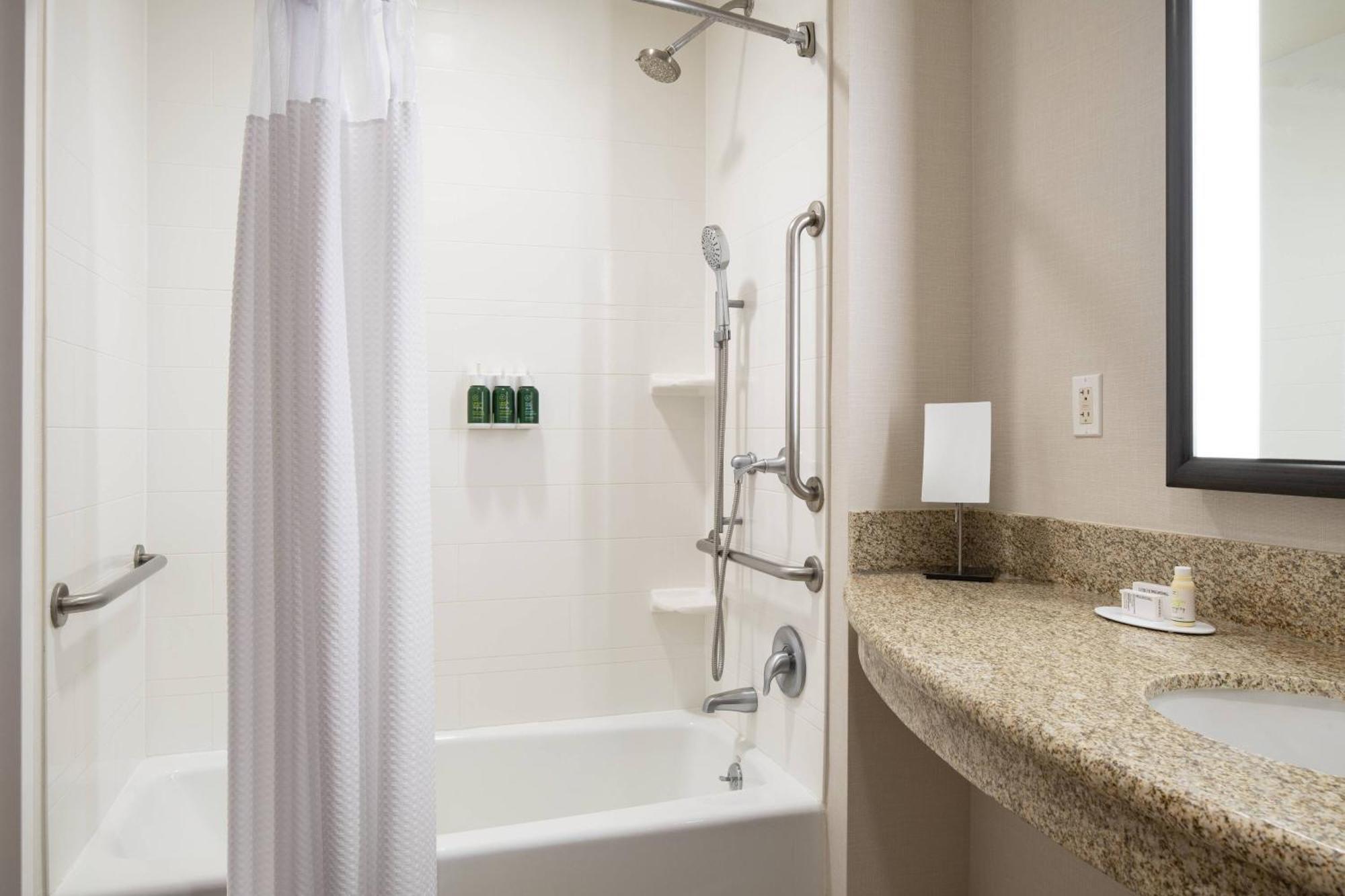 Hotel Courtyard By Marriott Santa Barbara Goleta Zewnętrze zdjęcie