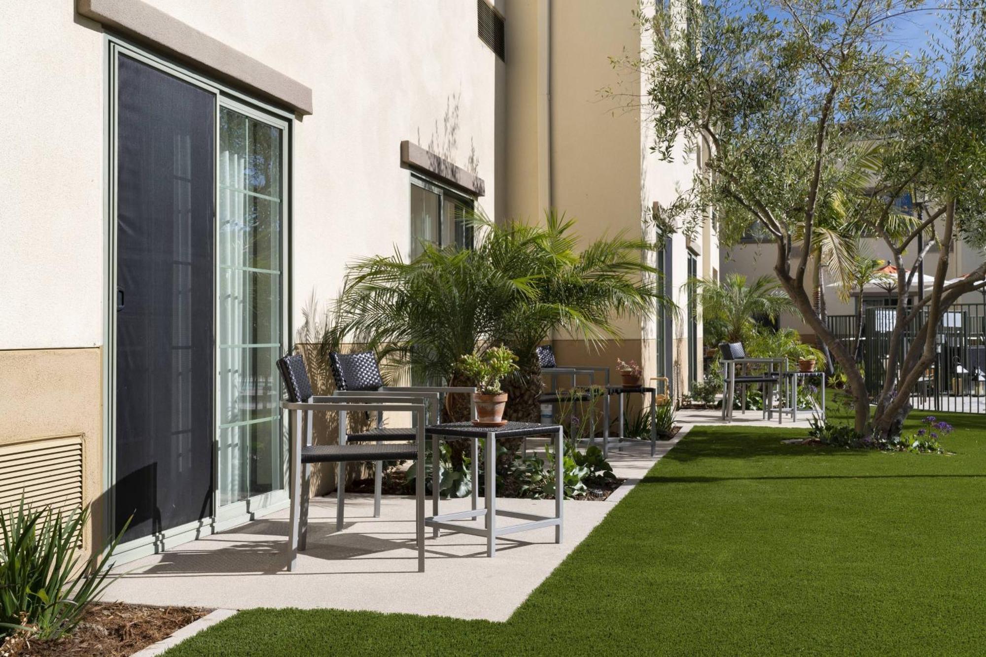 Hotel Courtyard By Marriott Santa Barbara Goleta Zewnętrze zdjęcie