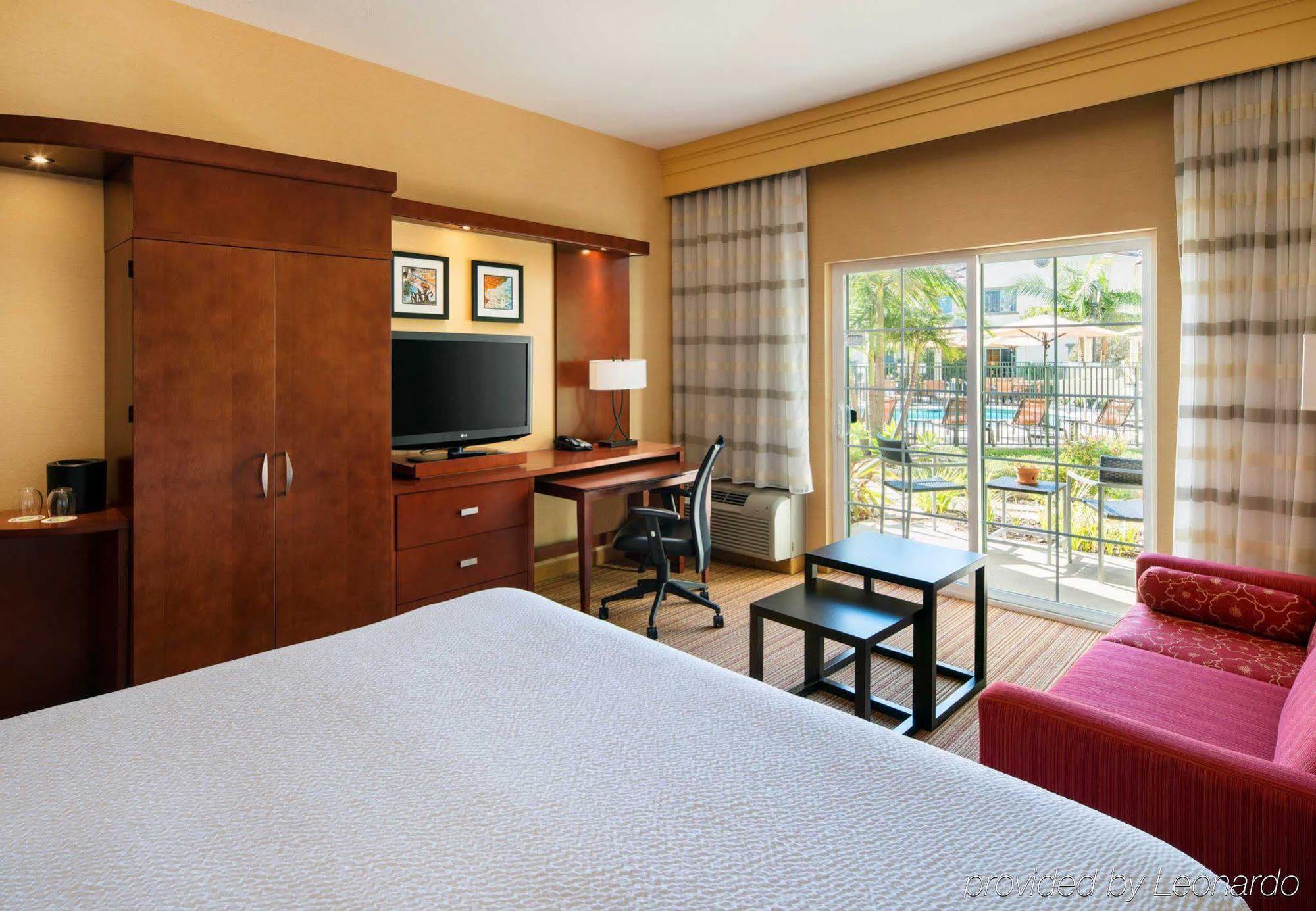 Hotel Courtyard By Marriott Santa Barbara Goleta Zewnętrze zdjęcie