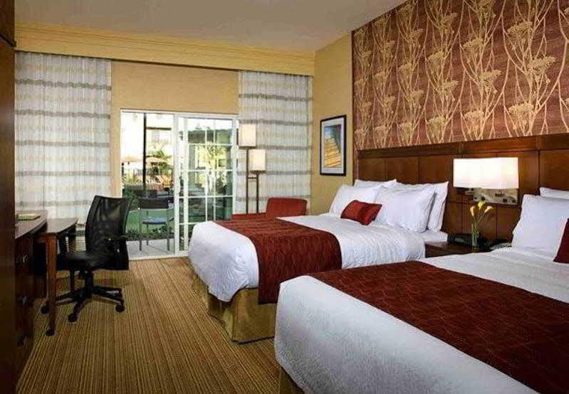 Hotel Courtyard By Marriott Santa Barbara Goleta Zewnętrze zdjęcie
